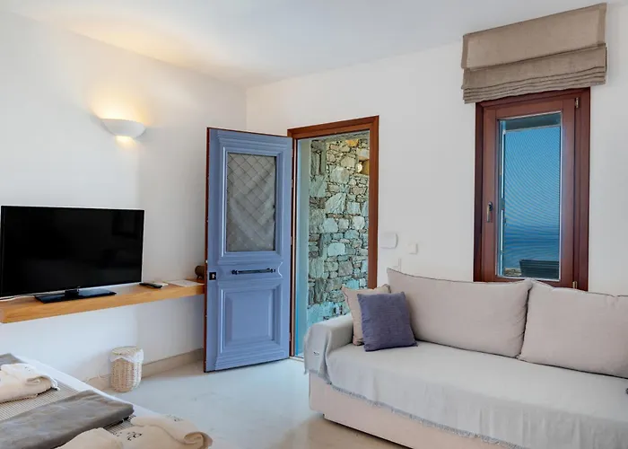 Blueros Luxury * Megas Gialos - Nites