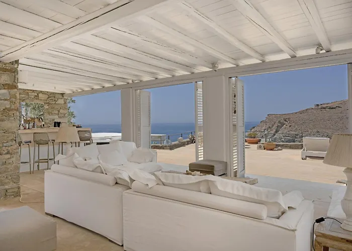 Blueros Luxury Villa