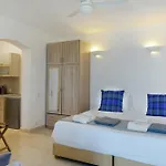 Blueros Luxury
